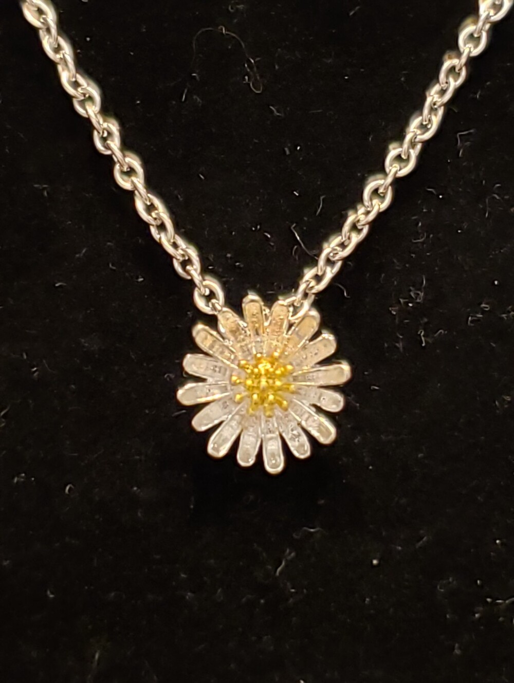 NEW Dainty Sterling Silver Stamped Daisy Pendant Necklace, 18" Long, Delicate!
